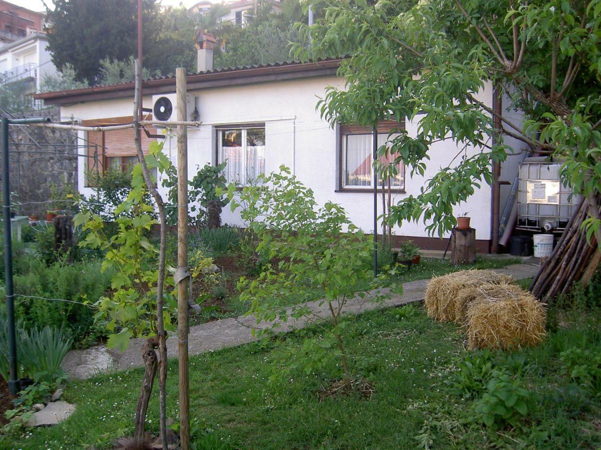 Appartement Apartman Thea à Opatija Extérieur photo